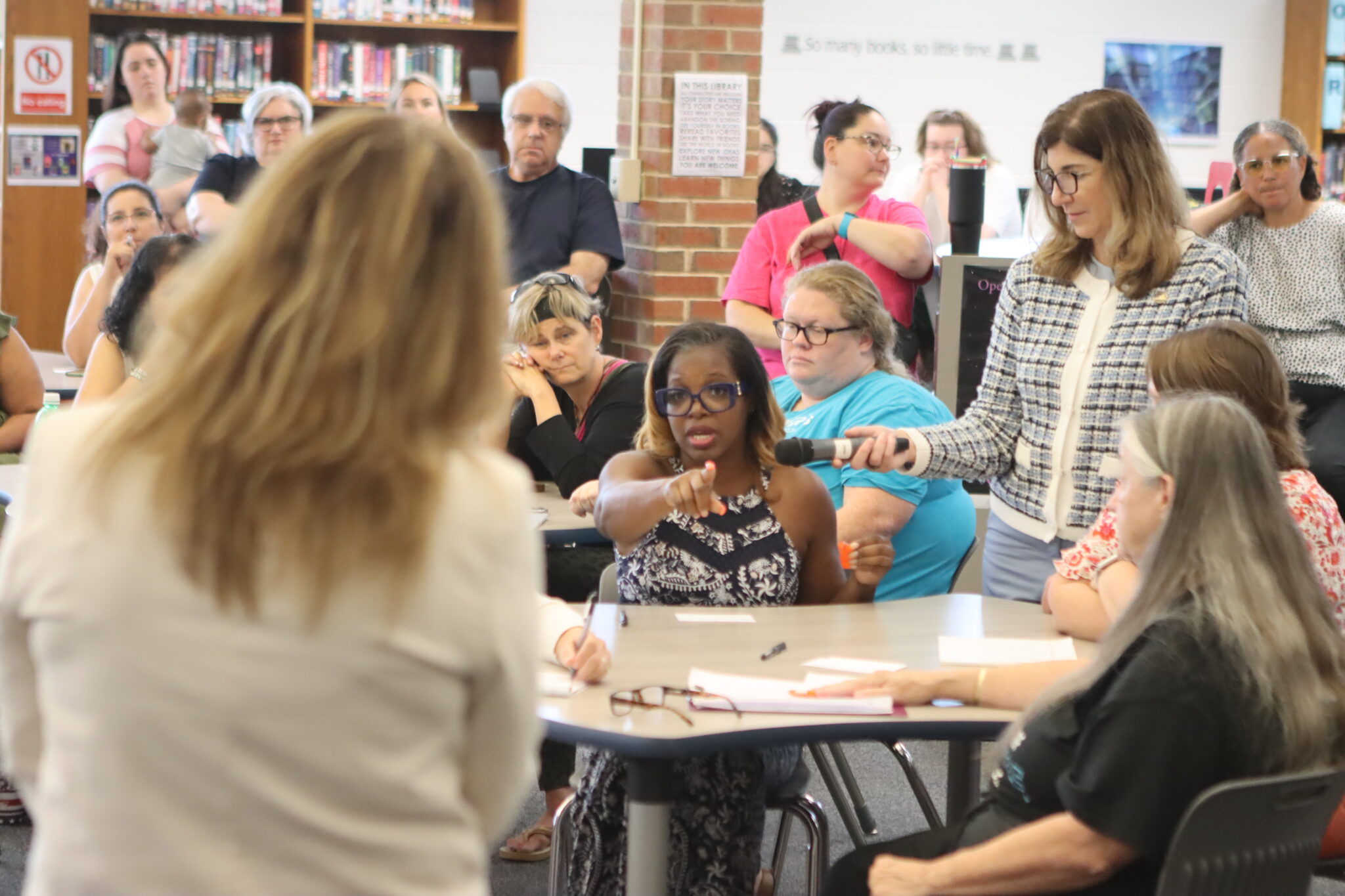 Va. plans to create cell phone-free education guidelines. Developing them will be complex